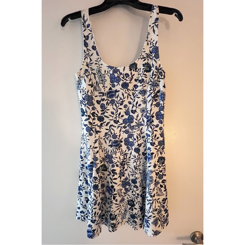 DIVIDED BY H&M Floral Sleeveless Skater Dress (Discounted Shipping🚚)